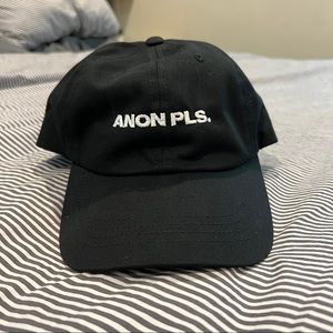 DeuxMoi “Anon Pls” LeDeux Black Hat